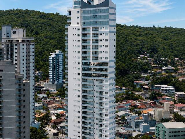 #254 - Apartamento para  em Itajaí - SC
